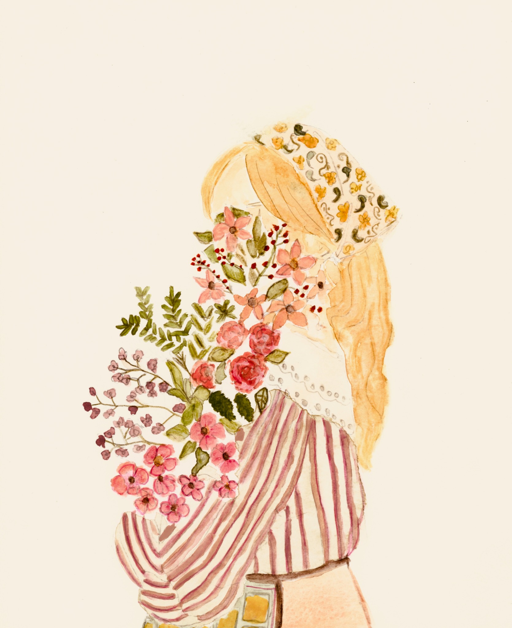 Jeune fille blonde portant un bouquet de fleurs