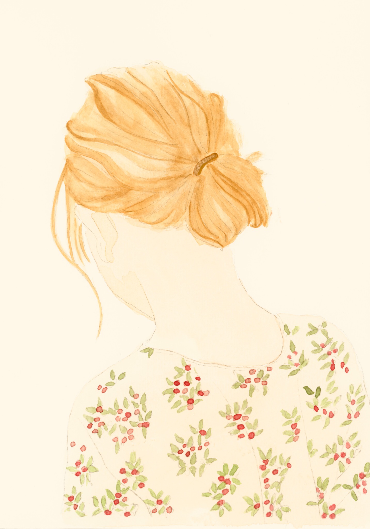 Jeune femme blonde de dos vêtue d’un chemisier fleuri